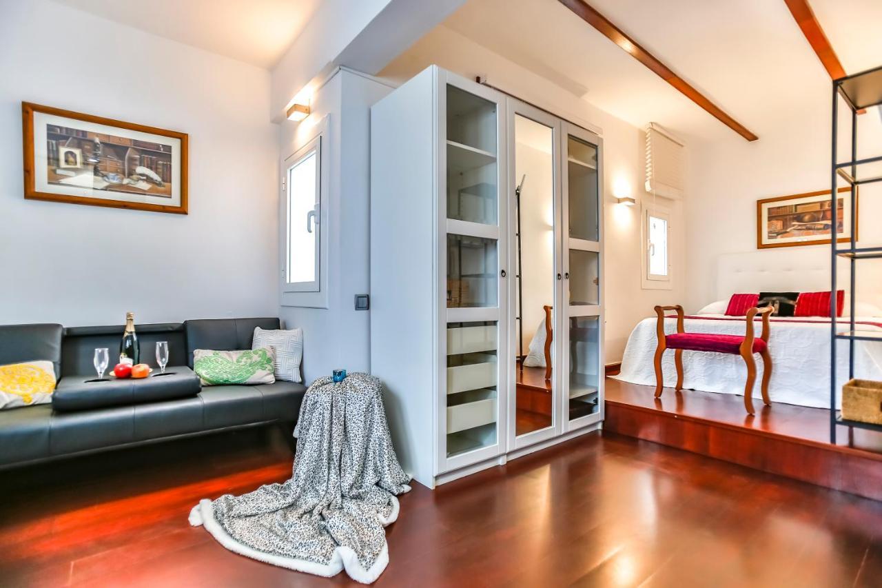 Ghat Apartments Montroig Сиджес Экстерьер фото